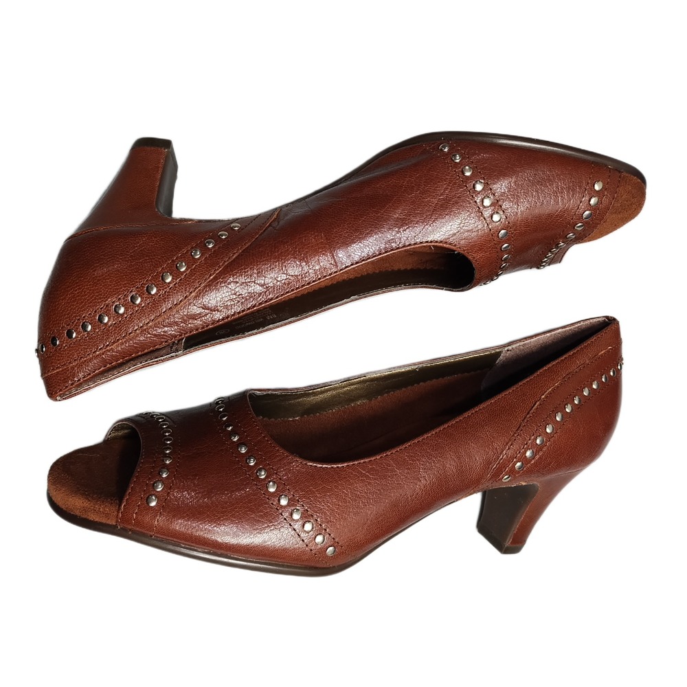 Aerosoles Wildwood Kitten Heels Womens 8 Brown Leather Studded Peep Toe Slip On